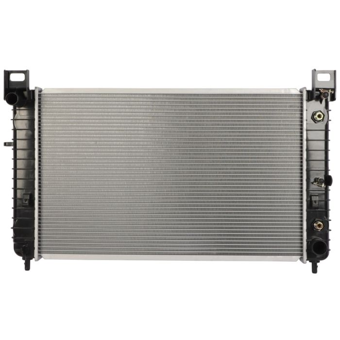 Aluminum Radiator For 99-06 GMC Sierra 1500 02-04 Cadillac Escalade