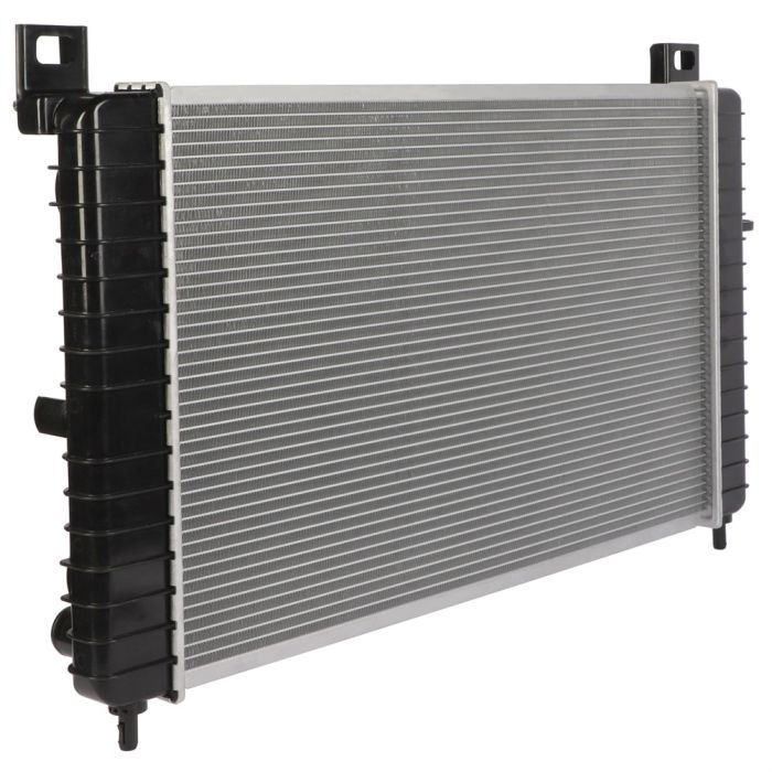 Aluminum Radiator For 99-06 GMC Sierra 1500 02-04 Cadillac Escalade