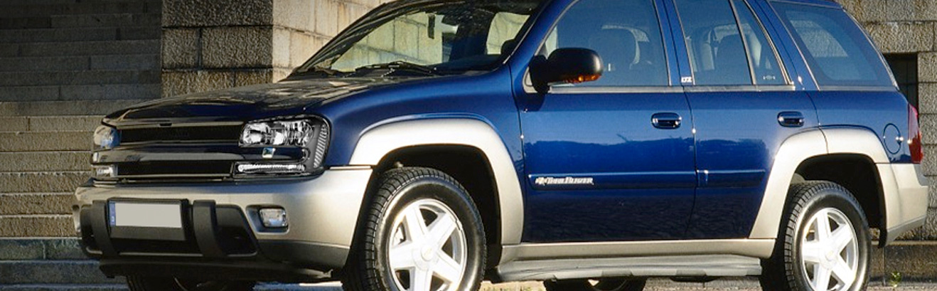 2002-2009 Chevrolet Trailblazer/02-06 Trailblazer EXT Headlights Assembly Driver and Passenger Side Black Housing